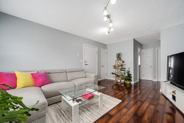 9455 Kelvin Lane 2776, Schiller Park, IL 60176