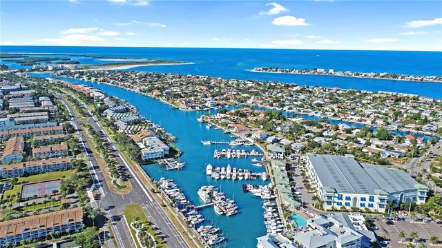 106 1ST STREET E 311, Tierra Verde, FL 33715