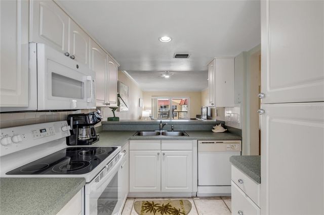 3801 S ATLANTIC AVENUE UT325, New Smyrna Beach, FL 32169