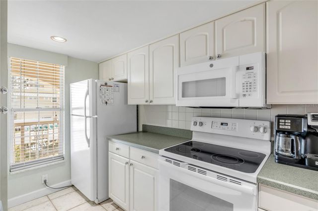 3801 S ATLANTIC AVENUE UT325, New Smyrna Beach, FL 32169