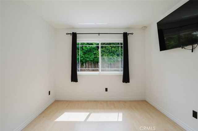 9942 Hanna Avenue, Chatsworth, CA 91311