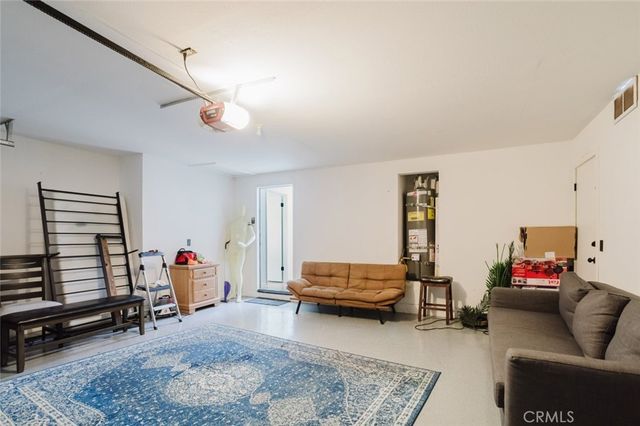 9942 Hanna Avenue, Chatsworth, CA 91311