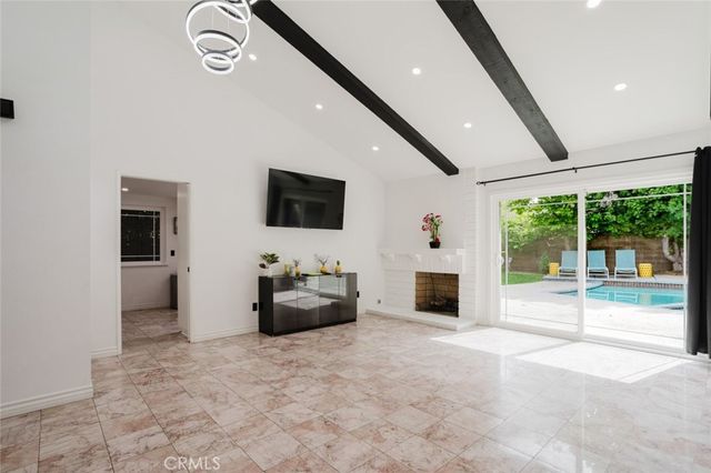9942 Hanna Avenue, Chatsworth, CA 91311