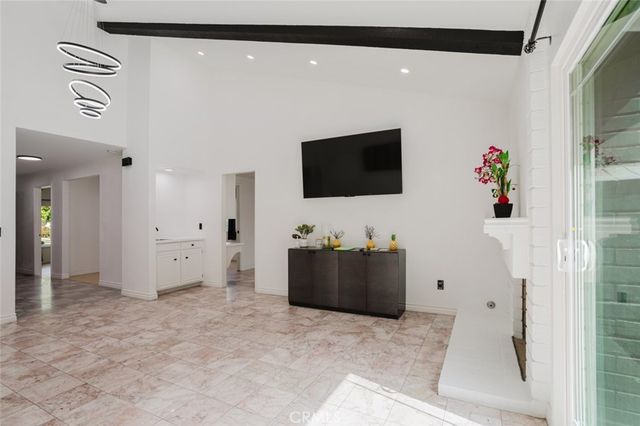 9942 Hanna Avenue, Chatsworth, CA 91311