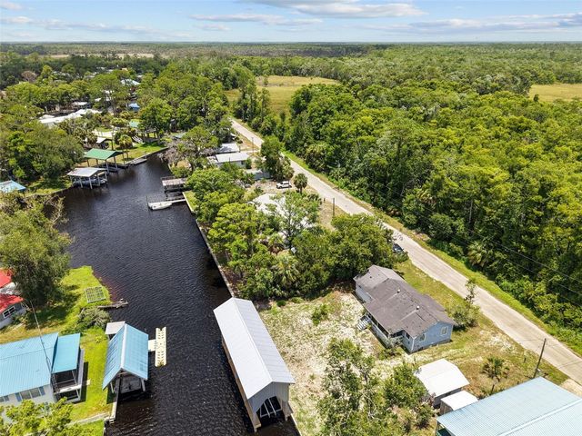 306 SE 256 STREET, Suwannee, FL 32692