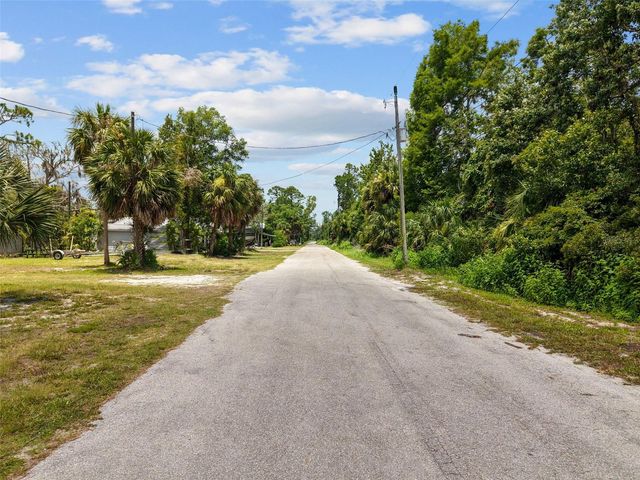 306 SE 256 STREET, Suwannee, FL 32692