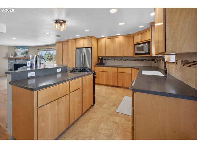 4500 Nw 52ND St, Redmond, OR 97756