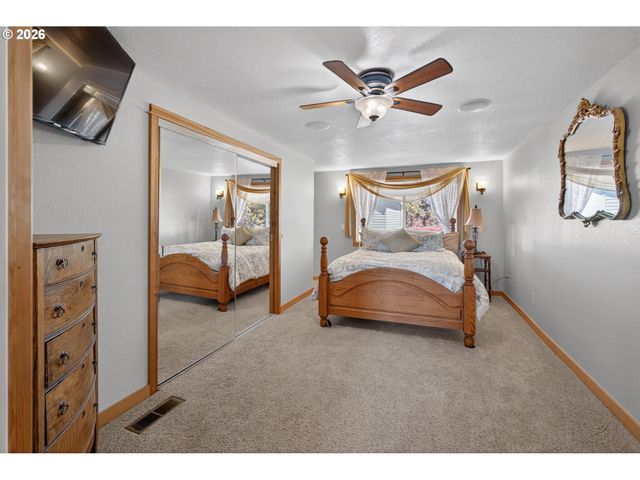 4500 Nw 52ND St, Redmond, OR 97756