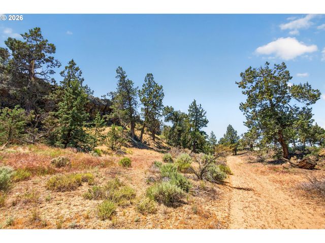 4500 Nw 52ND St, Redmond, OR 97756