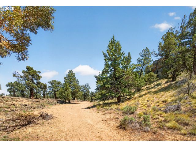 4500 Nw 52ND St, Redmond, OR 97756