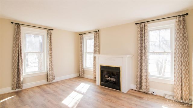 5071 Plymouth Road, Ann Arbor, MI 48105