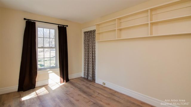 5071 Plymouth Road, Ann Arbor, MI 48105