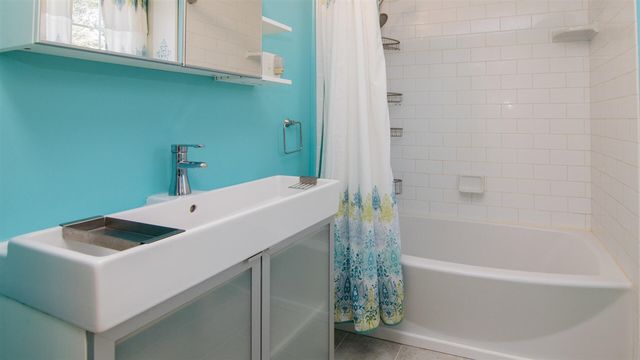 5071 Plymouth Road, Ann Arbor, MI 48105