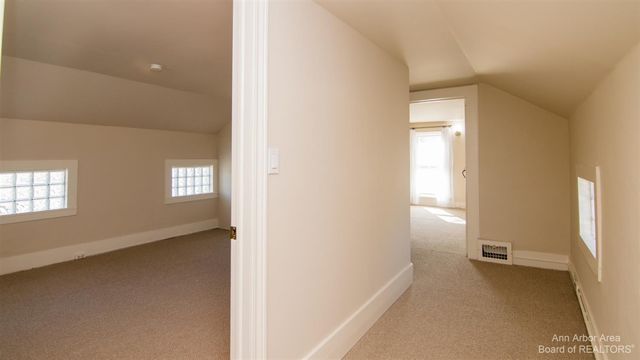 5071 Plymouth Road, Ann Arbor, MI 48105