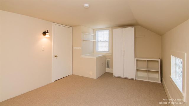 5071 Plymouth Road, Ann Arbor, MI 48105
