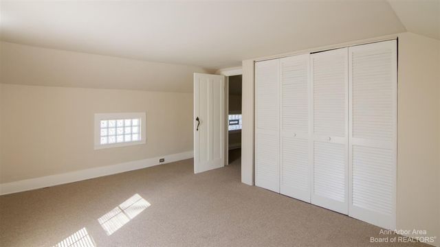 5071 Plymouth Road, Ann Arbor, MI 48105