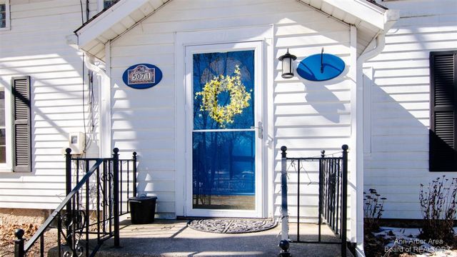 5071 Plymouth Road, Ann Arbor, MI 48105