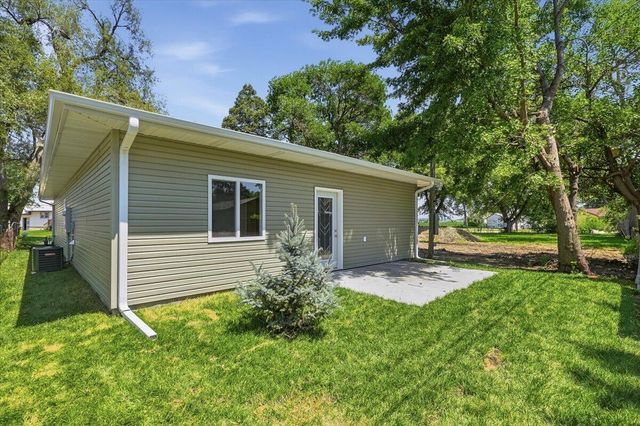 106 OSAGE Street, Council Bluffs, IA 51501