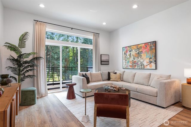 1139 129th Court NE, Bellevue, WA 98005