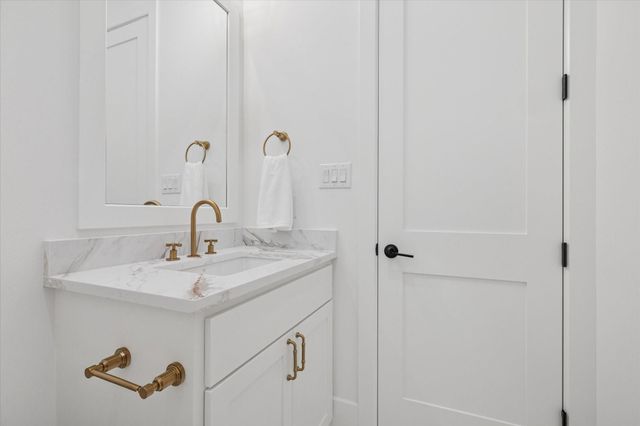 1330 Richelieu Lane, Houston, TX 77018