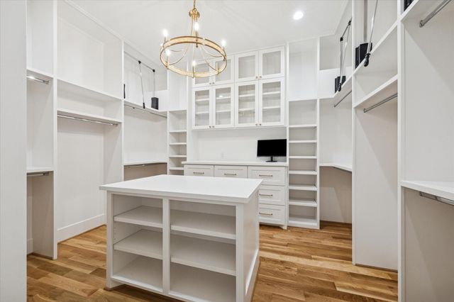 1330 Richelieu Lane, Houston, TX 77018