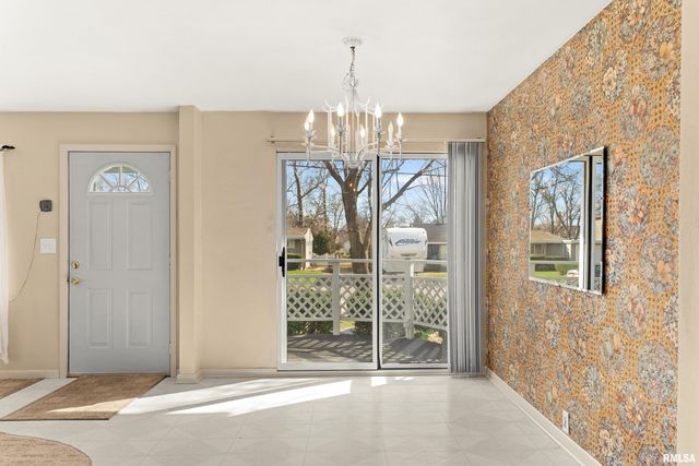 1017 W SUNNYSIDE Street, Chillicothe, IL 61523