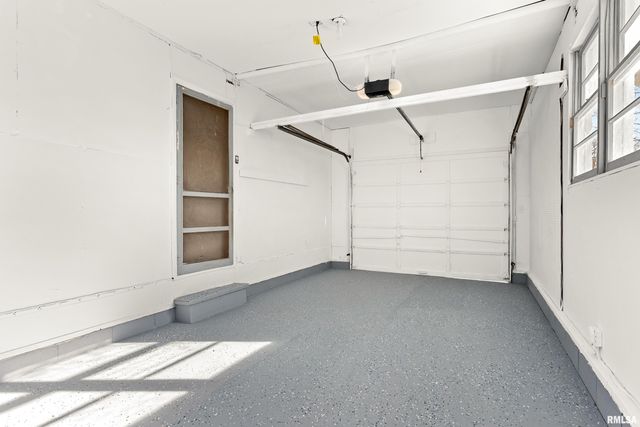 1017 W SUNNYSIDE Street, Chillicothe, IL 61523