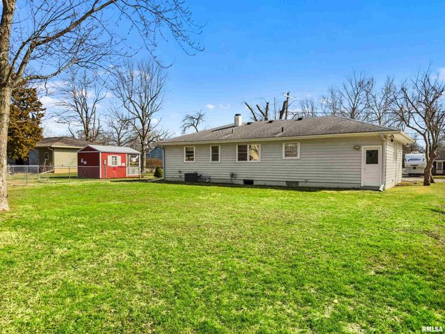 1017 W SUNNYSIDE Street, Chillicothe, IL 61523