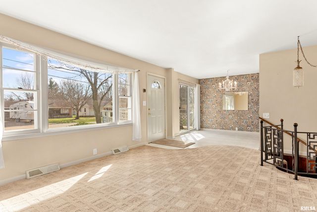 1017 W SUNNYSIDE Street, Chillicothe, IL 61523