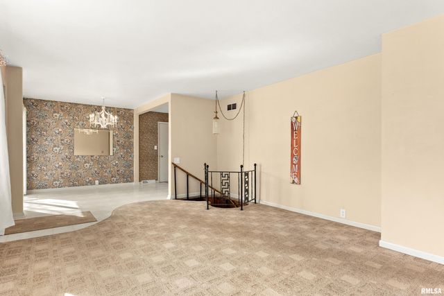 1017 W SUNNYSIDE Street, Chillicothe, IL 61523