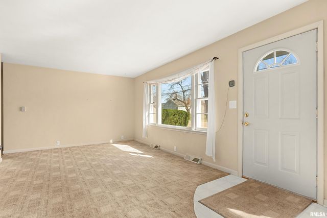 1017 W SUNNYSIDE Street, Chillicothe, IL 61523