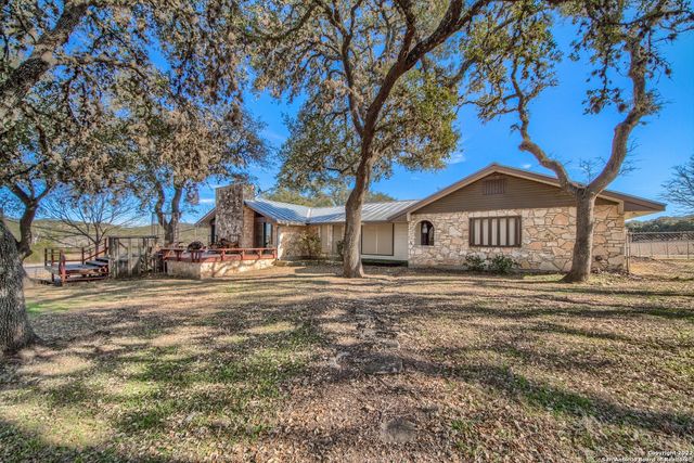 20070 State Hwy 16, Helotes, TX 78023