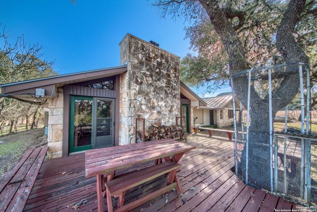 20070 State Hwy 16, Helotes, TX 78023