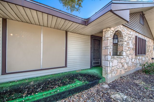 20070 State Hwy 16, Helotes, TX 78023