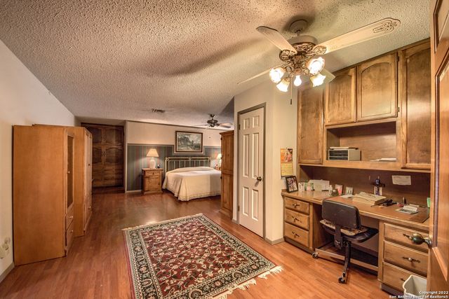 20070 State Hwy 16, Helotes, TX 78023
