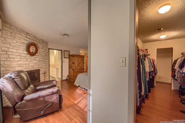 20070 State Hwy 16, Helotes, TX 78023
