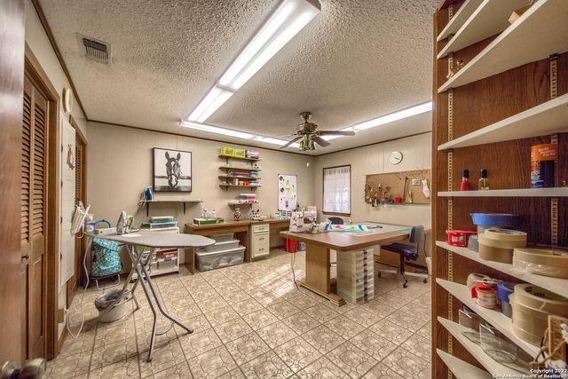 20070 State Hwy 16, Helotes, TX 78023