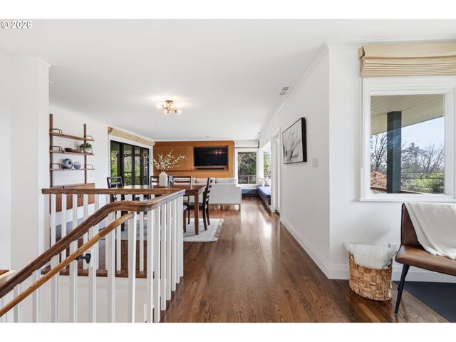 4432 Sw TWOMBLY Ave, Portland, OR 97239