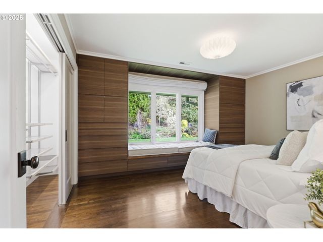 4432 Sw TWOMBLY Ave, Portland, OR 97239