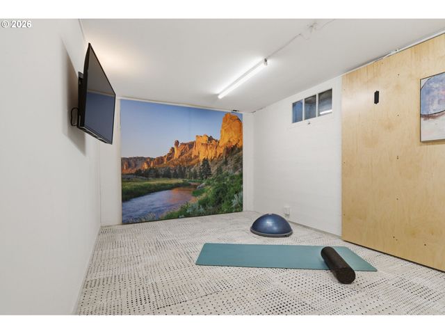 4432 Sw TWOMBLY Ave, Portland, OR 97239