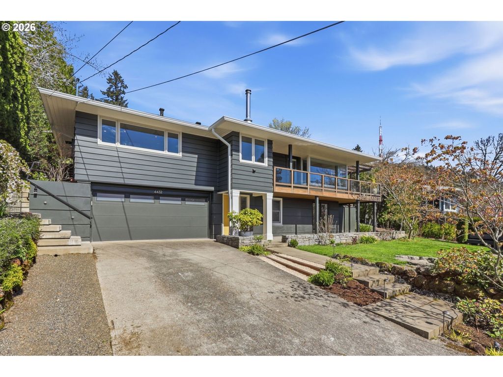 4432 Sw TWOMBLY Ave, Portland, OR 97239