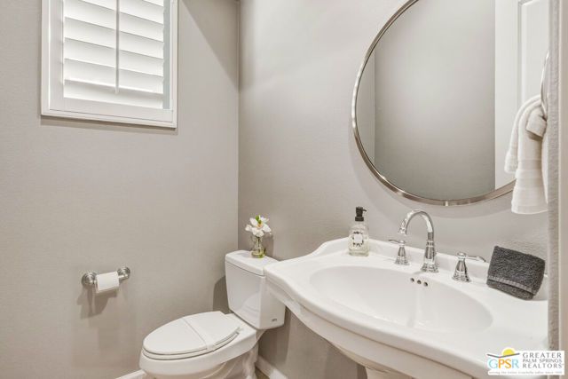 1420 Olga Way, Palm Springs, CA 92262