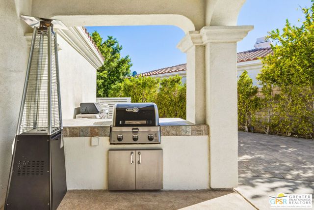 1420 Olga Way, Palm Springs, CA 92262