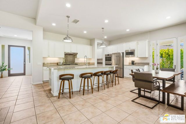 1420 Olga Way, Palm Springs, CA 92262