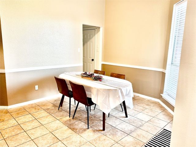 309 Deauville Drive, Fort Worth, TX 76108