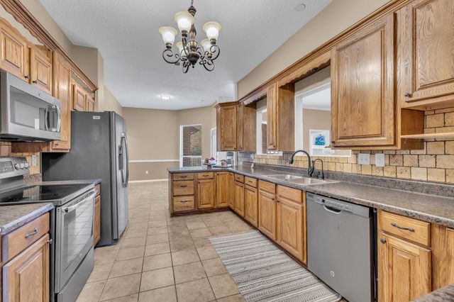 309 Deauville Drive, Fort Worth, TX 76108