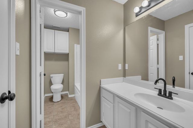 309 Deauville Drive, Fort Worth, TX 76108