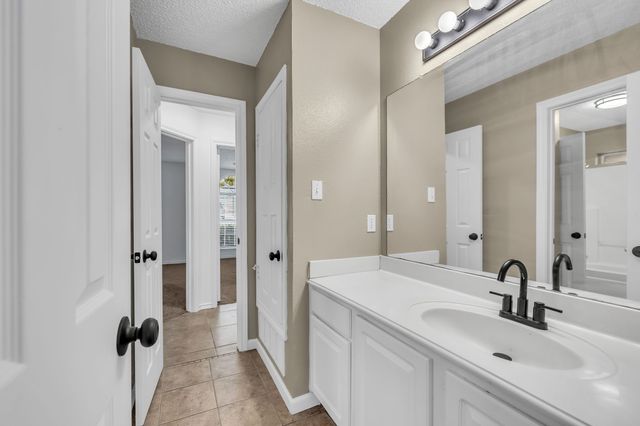 309 Deauville Drive, Fort Worth, TX 76108