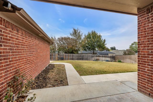 309 Deauville Drive, Fort Worth, TX 76108