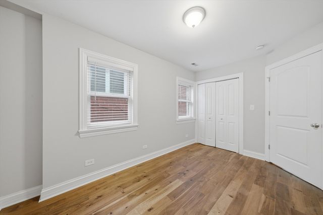 2527 W Harrison Street 2, Chicago, IL 60612